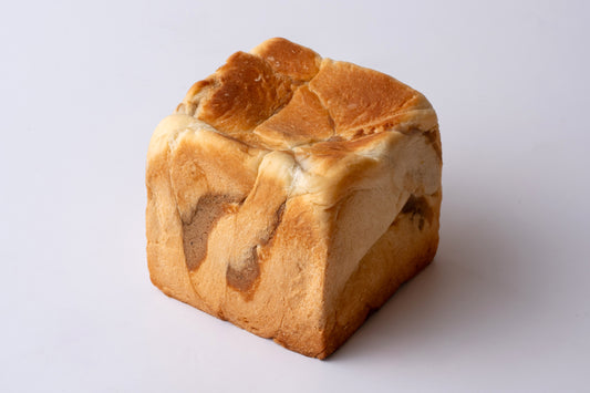 わらびもち使用贅沢まるごと食パン 1斤